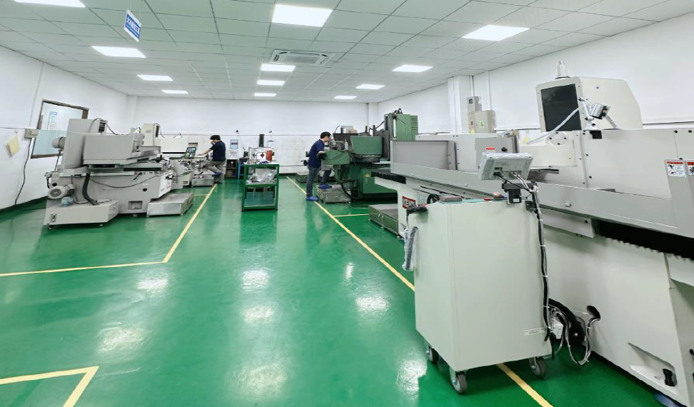 Largegrinding machine